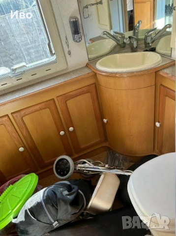 Продавам четири местна каравана „Compass Pentara 524“ 2006г. напълно оборудвана и с ФОРСЕЛТ! , снимка 13 - Каравани и кемпери - 54040635