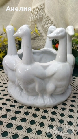 Кашпа Бели гъски от Германия , снимка 2 - Декорация за дома - 54212402