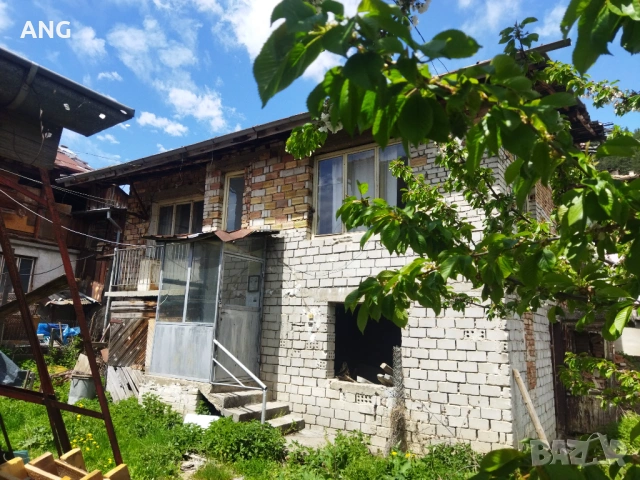 Продава къща в гр.Чепеларе, снимка 2 - Къщи - 54559743