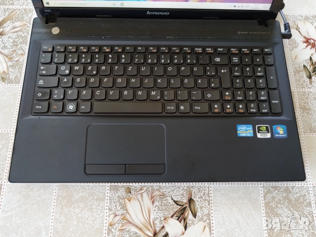 Лаптоп Lenovo IdeaPad N581, снимка 5 - Лаптопи за дома - 54957189