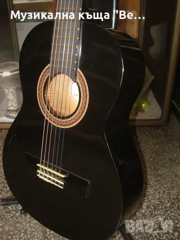 Класическа китара Valencia VC102 BK, Размер 1/2, снимка 3 - Китари - 39101398