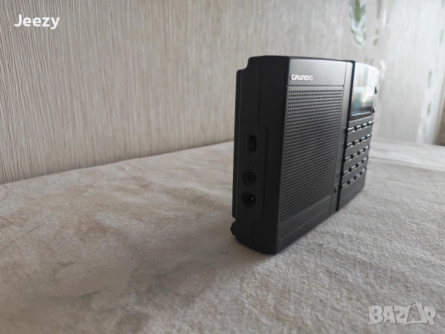 Grundig Yacht Boy 360, снимка 2 - Радиокасетофони, транзистори - 54618369