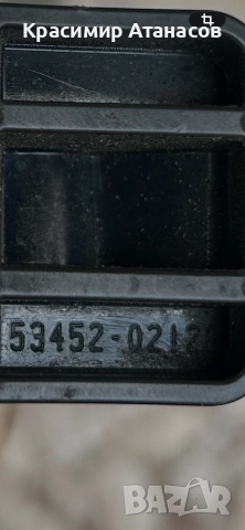 53452-02120. Щипка държач щека преден капак за Тойота аурис. 2012-2018г, снимка 5 - Аксесоари и консумативи - 54973436