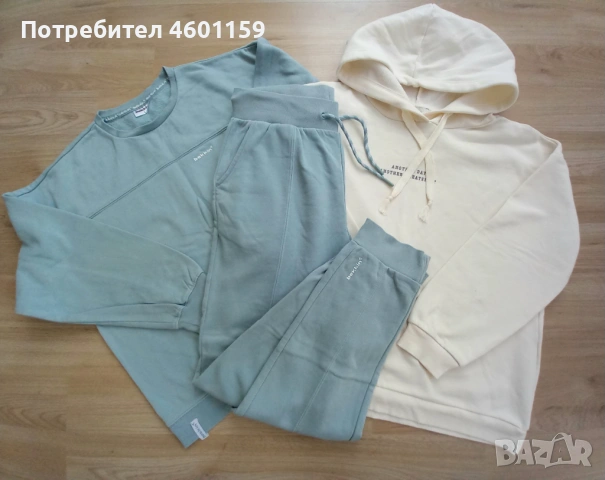 Комплект дамски спортни дрехи , снимка 4 - Спортни екипи - 54270821