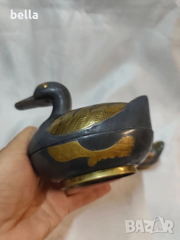 Две масивни кутии патици от висококачествен калай (pewter) с релефни апликации от месинг., снимка 4 - Антикварни и старинни предмети - 54878551