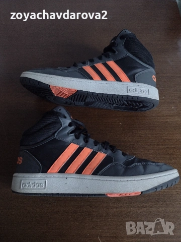 ДАМСКИ КОЖЕНИ КЕЦОВЕ  ADIDAS РАЗМЕР 39 И ½, снимка 3 - Кецове - 54575909