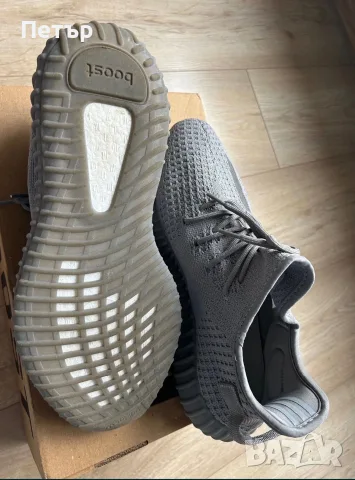 Продавам Yeezy boost 350 носени няколко пъти само!, снимка 2 - Маратонки - 55534139