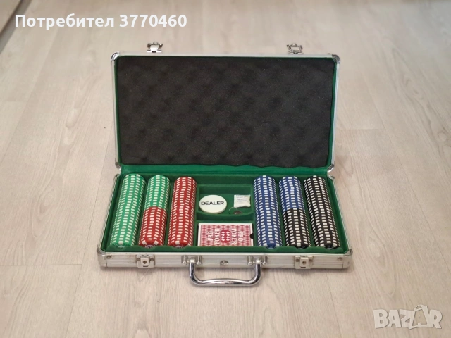 Покер комплект 300 чипа , снимка 6 - Други игри - 54244592