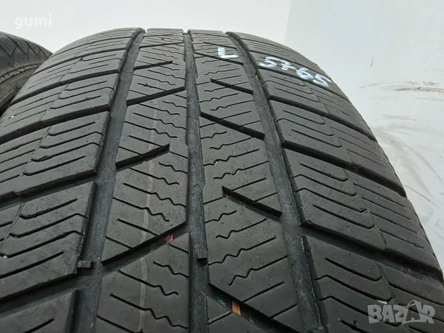 4бр зимни гуми 215/65/16 BARUM L05765 , снимка 3 - Гуми и джанти - 54689647