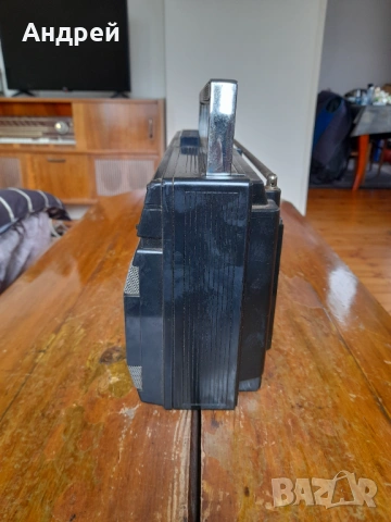 Стар Радиокасетофон Sharp QT-247Y, снимка 2 - Антикварни и старинни предмети - 54070601