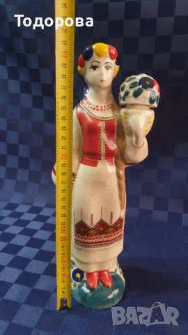 Порцеланов декантер -Украинка, снимка 3 - Антикварни и старинни предмети - 54006713