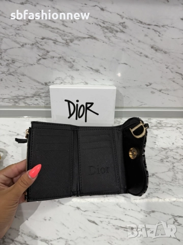 Dior портмоне в кутия , снимка 3 - Портфейли, портмонета - 55377347