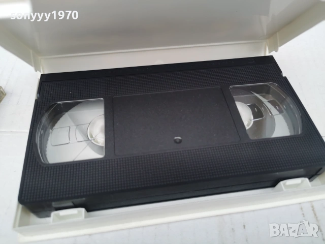 QUEEN-VHS VIDEO TAPE 0807260949L1, снимка 13 - Други музикални жанрове - 55196780