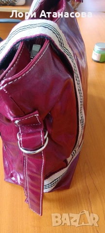 Стилна и функционална дамска чан в цвят бордо. , снимка 3 - Чанти - 54015202