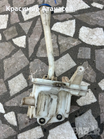 85350-0F032. Казанче течност чистачки за Тойота Версо. 2009-2018г, снимка 3 - Аксесоари и консумативи - 54130208