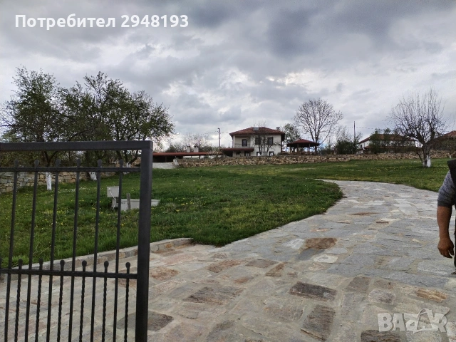 Къща с двор. Намира се на 24км. от Трявна , снимка 2 - Къщи - 55159532