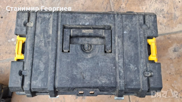 DeWaLT Куфар 530х350х380, 50 кг, снимка 2 - Куфари с инструменти - 54557068