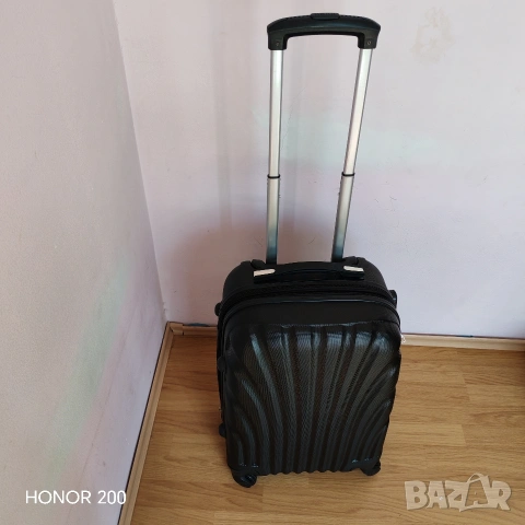Туристически твърд куфар, 55/35/15 см. , снимка 6 - Куфари - 55199913