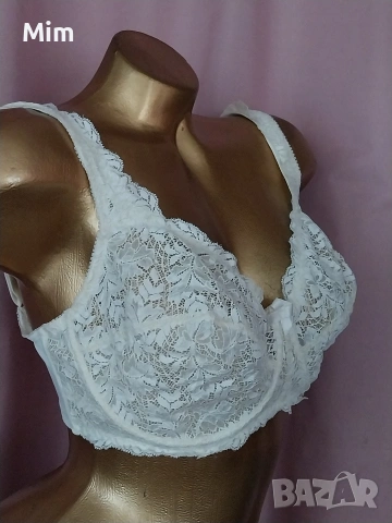 Hunkemoller 85 F Дантелен сутиен цвят екрю , снимка 3 - Бельо - 54035319