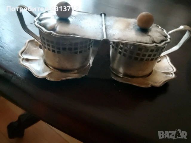 Стар посребрен комплект за подправки с поднос 