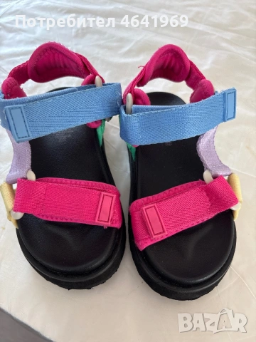 Baby gap сандали за момиченце!