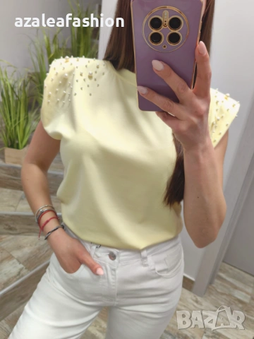 Дамски топ с подплънки