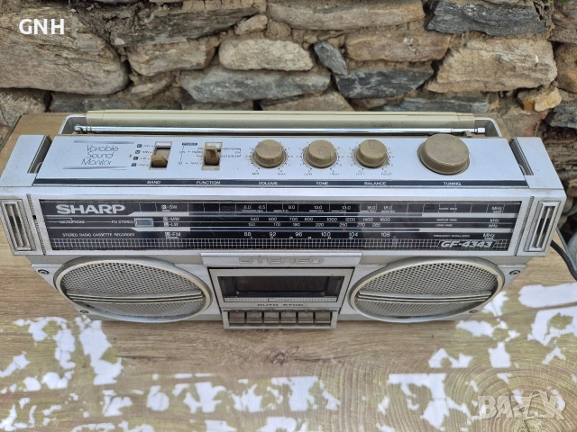 Радиокасетофон Sharp GF-4343H(S), снимка 2 - Радиокасетофони, транзистори - 55190361