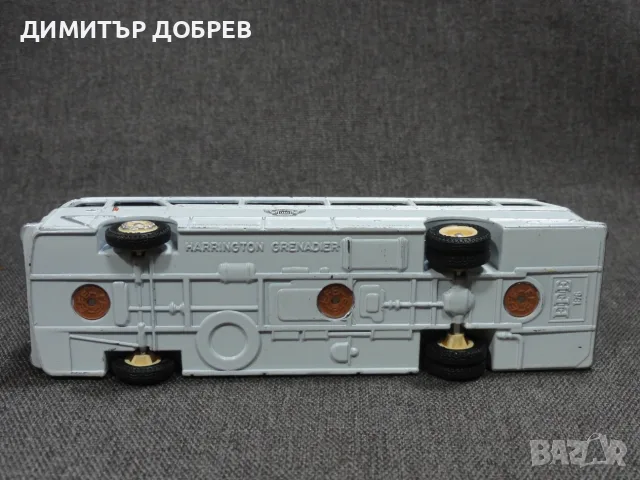 1/76 СТАРА РЕТРО МЕТАЛНА КОЛИЧКА АВТОБУС HARRINGTON GRENADIER BUS, снимка 6 - Колекции - 55423689