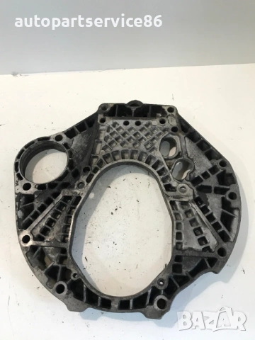 Фланец на скоростна кутия 2.4D за Mercedes MB100 (1991) 6150110345, снимка 2 - Части - 54091591