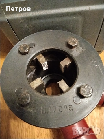 Продавам резбонарезна глава за тръбна резба от1/2" до1 1/4", производство на завод ЗИНО -Казанлък, снимка 9 - Други инструменти - 54684948