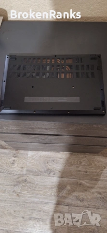 Продавам Геймърски лаптоп Acer Nitro V15 ANV15 15’6 RTX-4050 165Hz, снимка 2 - Лаптопи за игри - 54955429