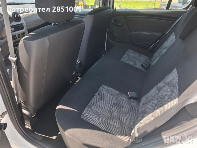 Дачия Сандеро 1.2 Бензин, снимка 13 - Автомобили и джипове - 54339652