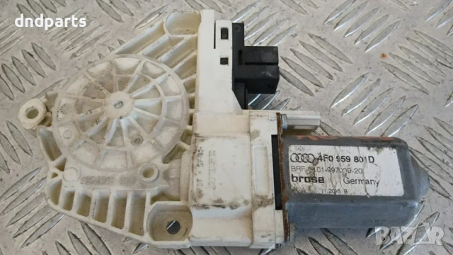 Моторче стъклоповдигач Audi A6 4F 2006 (предно ляво) 4F0959801D