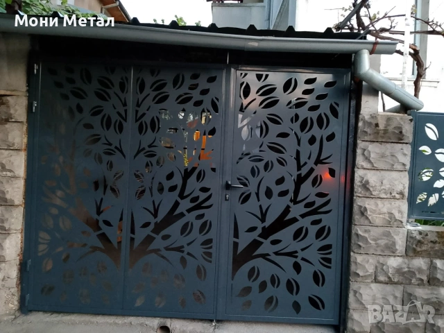 Модерна оградна врата с CNC дизайн – стил и здравина