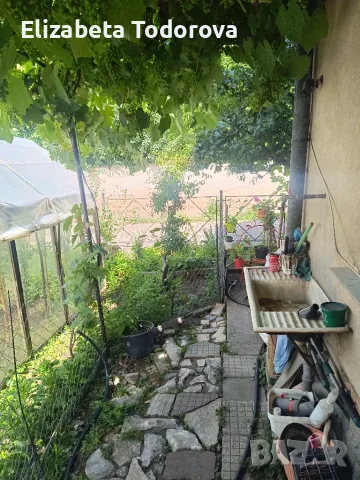 Продавам къща 3 етажа, снимка 8 - Къщи - 55674987