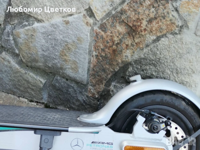 Електрическа тротинетка Xiaomi Mi e-Scooter, снимка 3 - Други спортове - 54780143