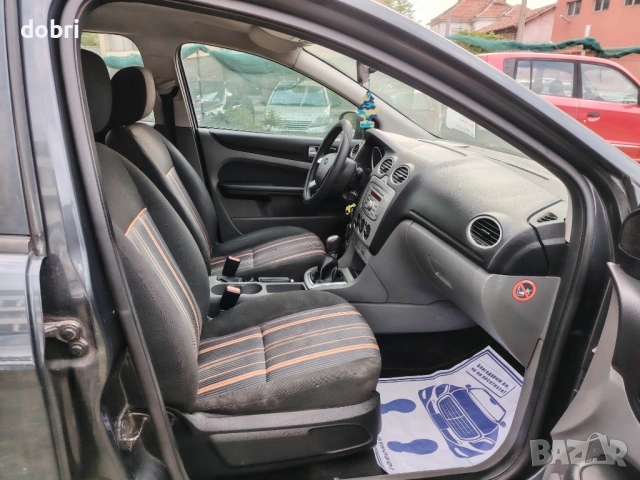 Форд Фокус 1.6HDI 90кс Клима, снимка 12 - Автомобили и джипове - 53063416