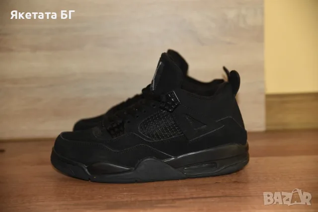 Air Jordan Retro 4 оригинални размер 43, цена 80 евро, снимка 2 - Маратонки - 55314950