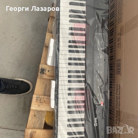Продавам пълноразмерно дигитално пиано RockJam, модел RJ88DP
