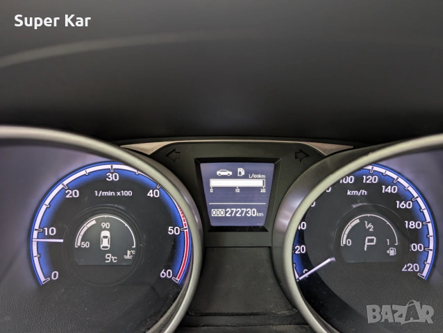 Hyundai ix35 2.0 diesel 4x4, снимка 8 - Автомобили и джипове - 54541204
