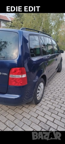 VW Touran 2.0 TDI 7 МЕСТЕН перфектно състояние обслужен , снимка 6 - Автомобили и джипове - 54514112