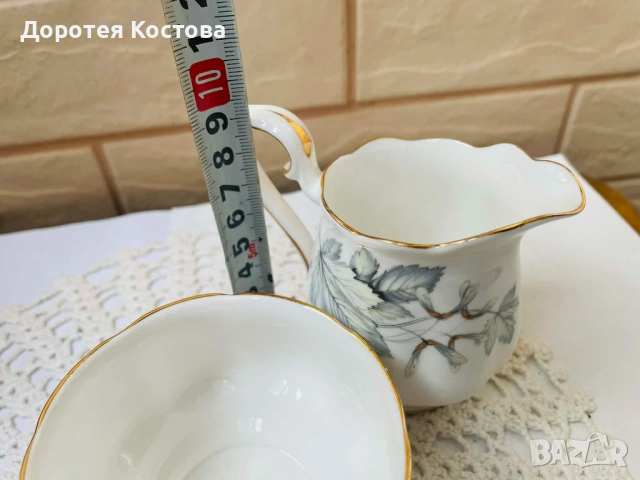 ROYAL ALBERT красив комплект от Англия от костен порцелан, снимка 11 - Антикварни и старинни предмети - 54385469
