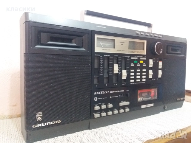 GRUNDIG SATELLIT RECORDER 4000., снимка 3 - Радиокасетофони, транзистори - 55253289