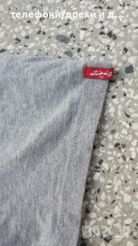 Оригинална памучна тениска Levi's (M), снимка 4 - Спортни дрехи, екипи - 54890070
