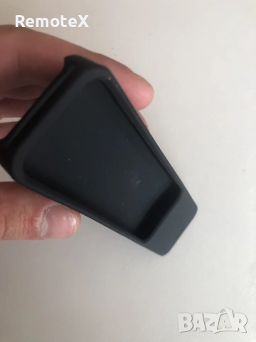 Apple TV 2nd & 3rd Gen кейс за дистанционно управление с място за AirTag - elago R2, снимка 4 - Стойки, 3D очила, аксесоари - 55664482