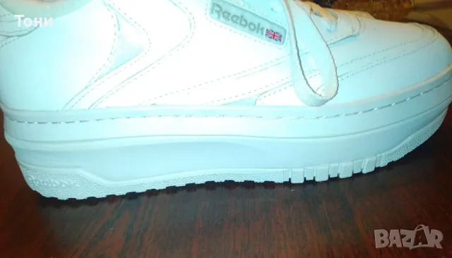 REEBOK Оригинал Нови Дамски Маратонки Изцяло от Естествена Кожа с Етикет 40, снимка 6 - Маратонки - 55495368