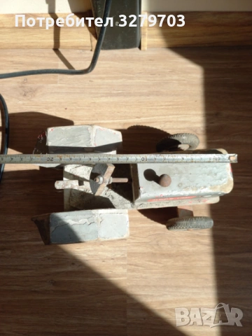 Трактор , снимка 3 - Антикварни и старинни предмети - 54071528