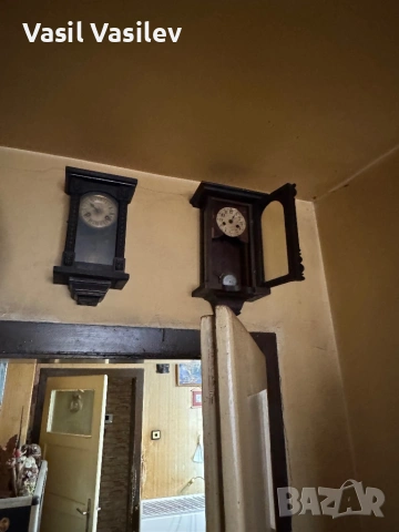 Старинни стени часовници