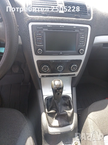 Skoda Octavia 1.6 MPI 102 к.с., снимка 11 - Автомобили и джипове - 54349743