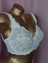 Hunkemoller 85 F Дантелен сутиен цвят екрю , снимка 3